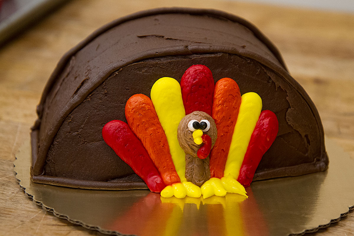 Place Your Thanksgiving Pie and Bread Order Today!